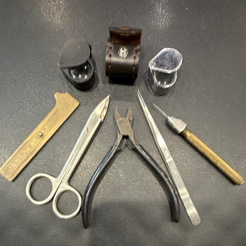 Vintage watchmaker jeweler - /,