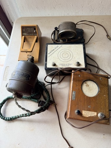 Vintage watchmaker tools lot - watchmaker,